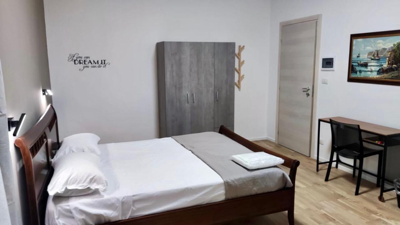 Bed and Breakfast Dimora Rudiae Lecce Exterior foto